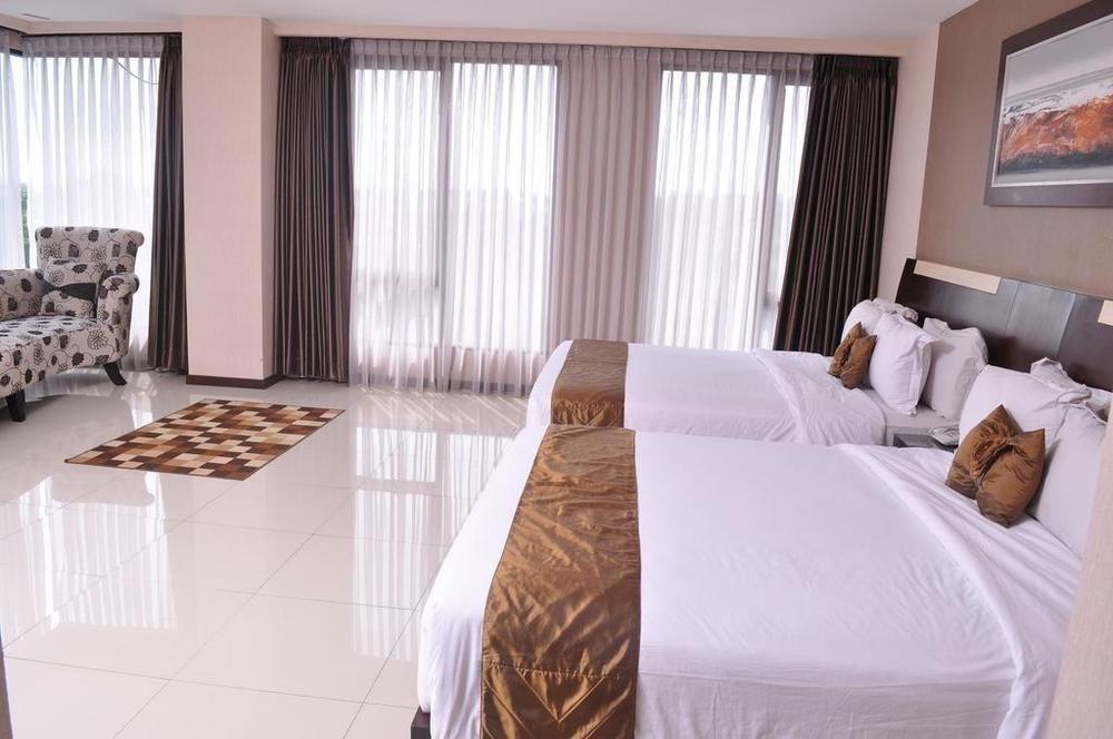 בנדונג Scarlet Dago Hotel מראה חיצוני תמונה